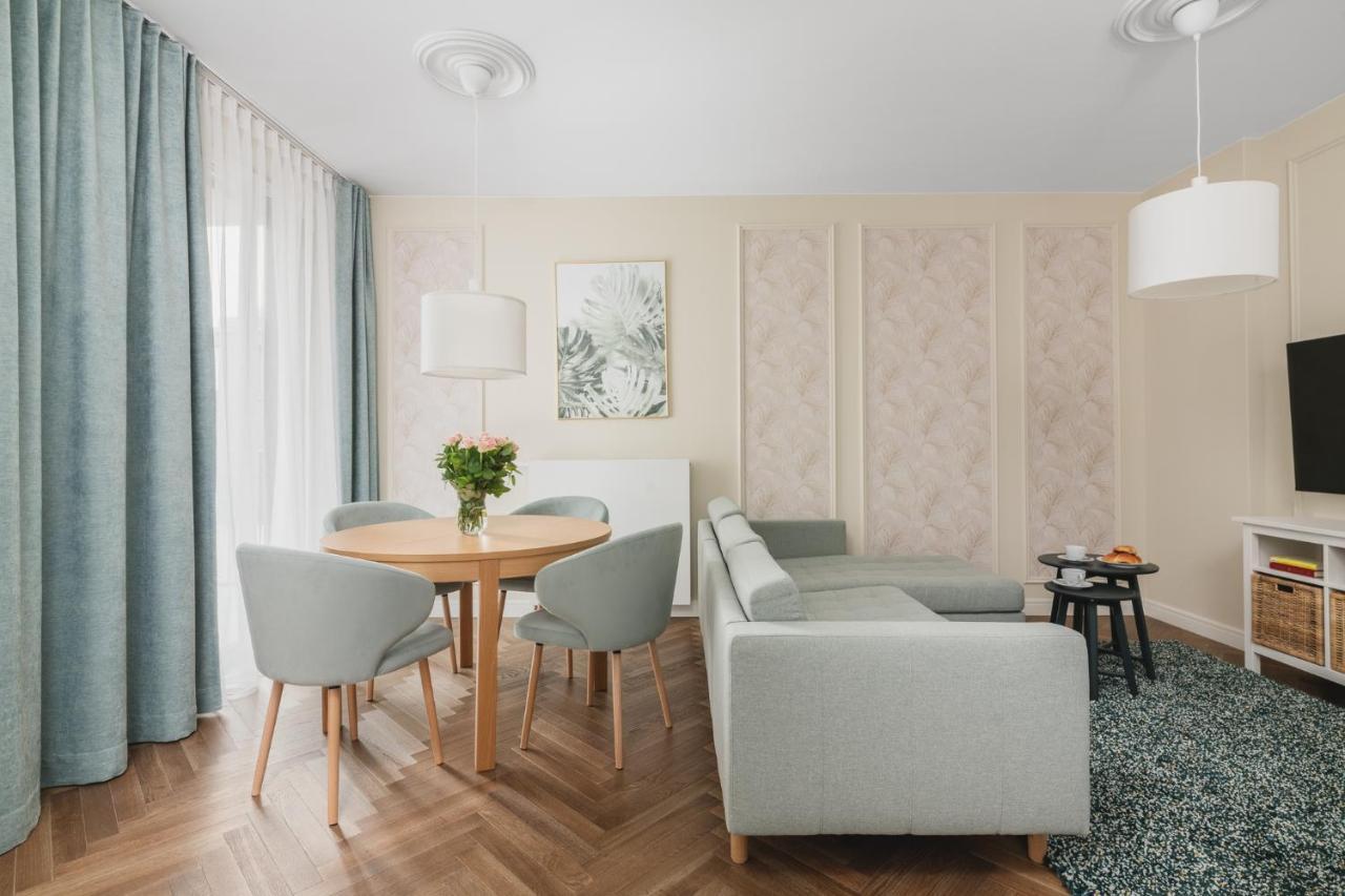 W Sercu Warszawy Apartamenty 바르샤바 외부 사진