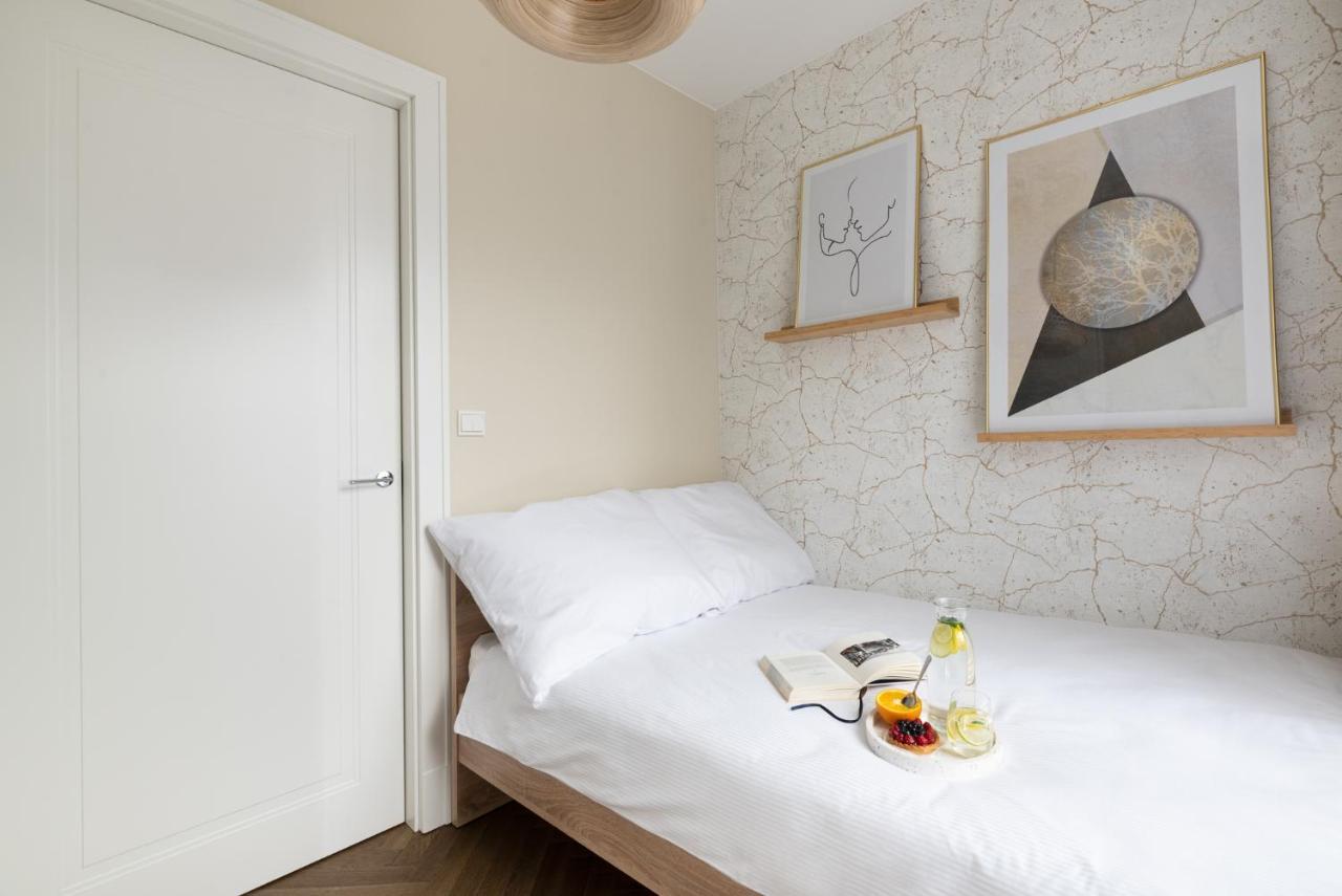 W Sercu Warszawy Apartamenty 바르샤바 외부 사진